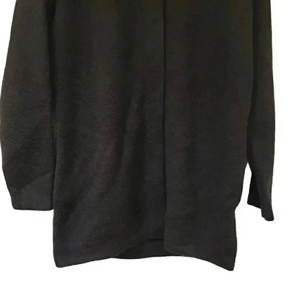 Banana Republic Women's Black Acrylic/Nylon Knit Slouchy Cardigan Sweater w Snap - Picture 4 of 11